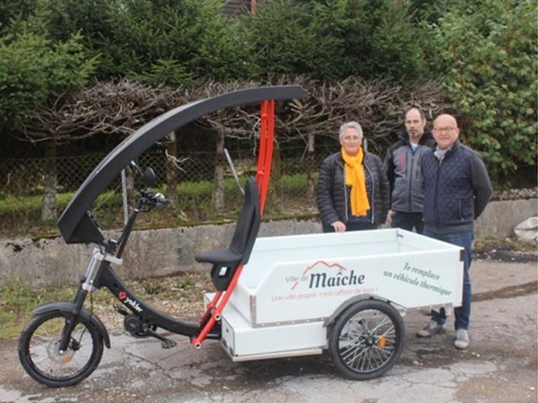 triporteur collecte de dechets ville de Maiche