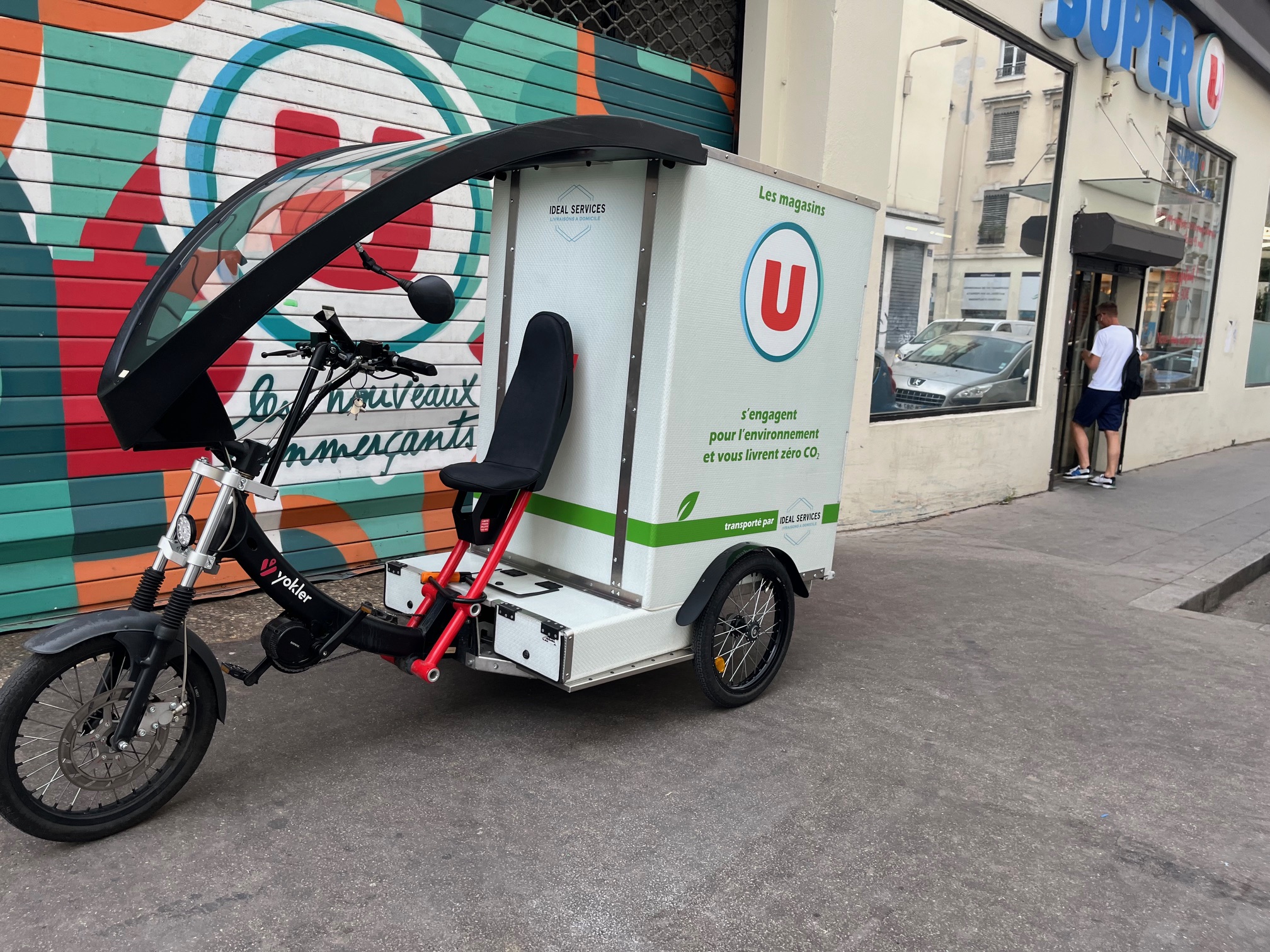 Livraison triporteur électrique U express