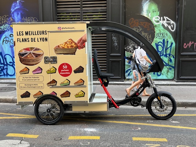 Triporteur Yokler flanboyant vente ambulante